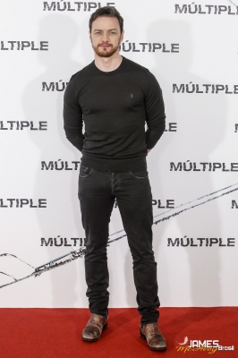 Clique para ver imagem em tamanho real
==============
040HQ~0.jpg 040HQ~0.jpg