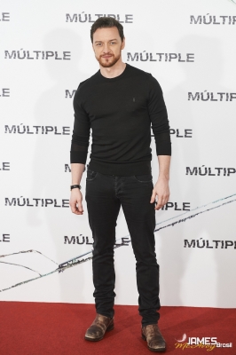 Clique para ver imagem em tamanho real
==============
094HQ~0.jpg 094HQ~0.jpg