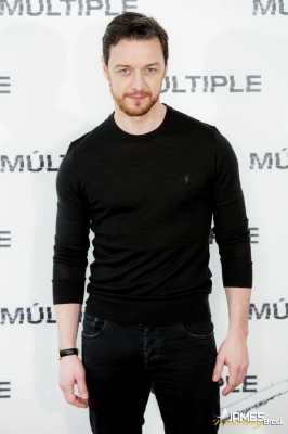 117HQ~0.jpg